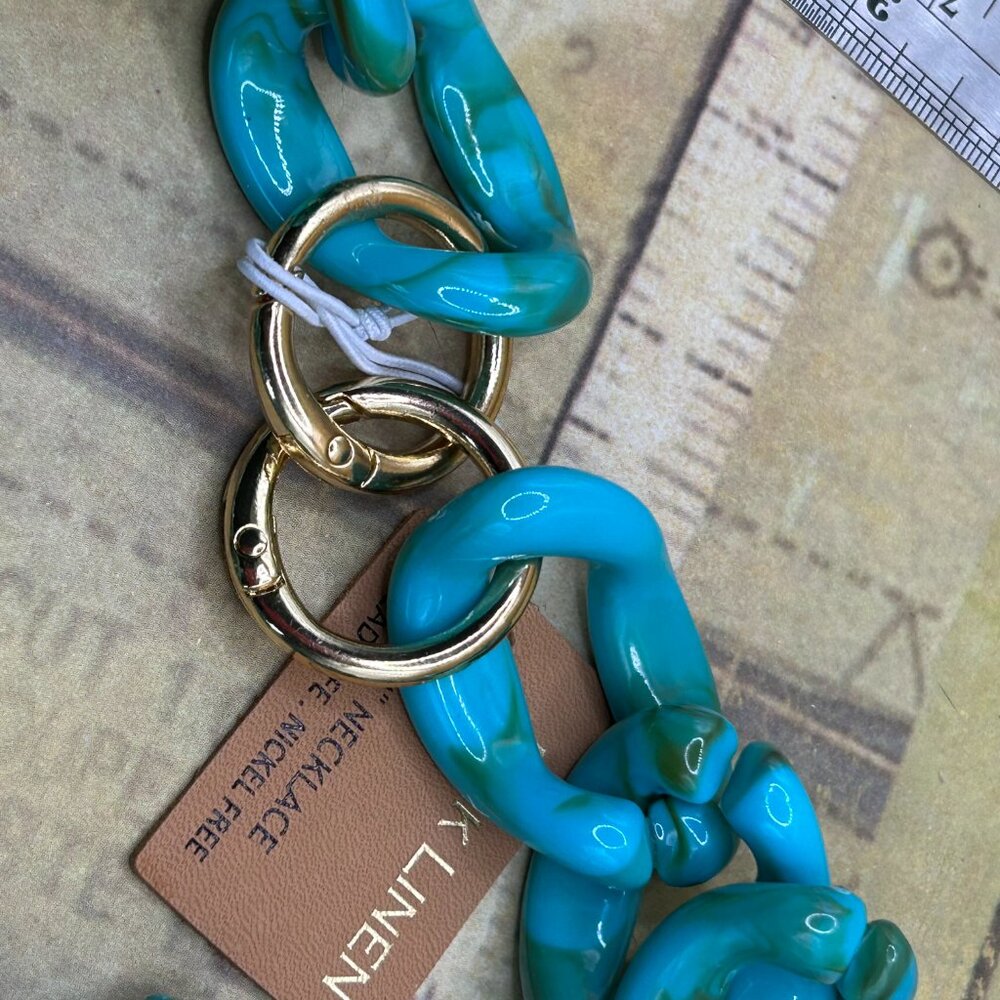 New Pink Linen Designer Chunky Lucite Acrylic Turquoise Blue Chain Neckl… - Picture 2 of 8